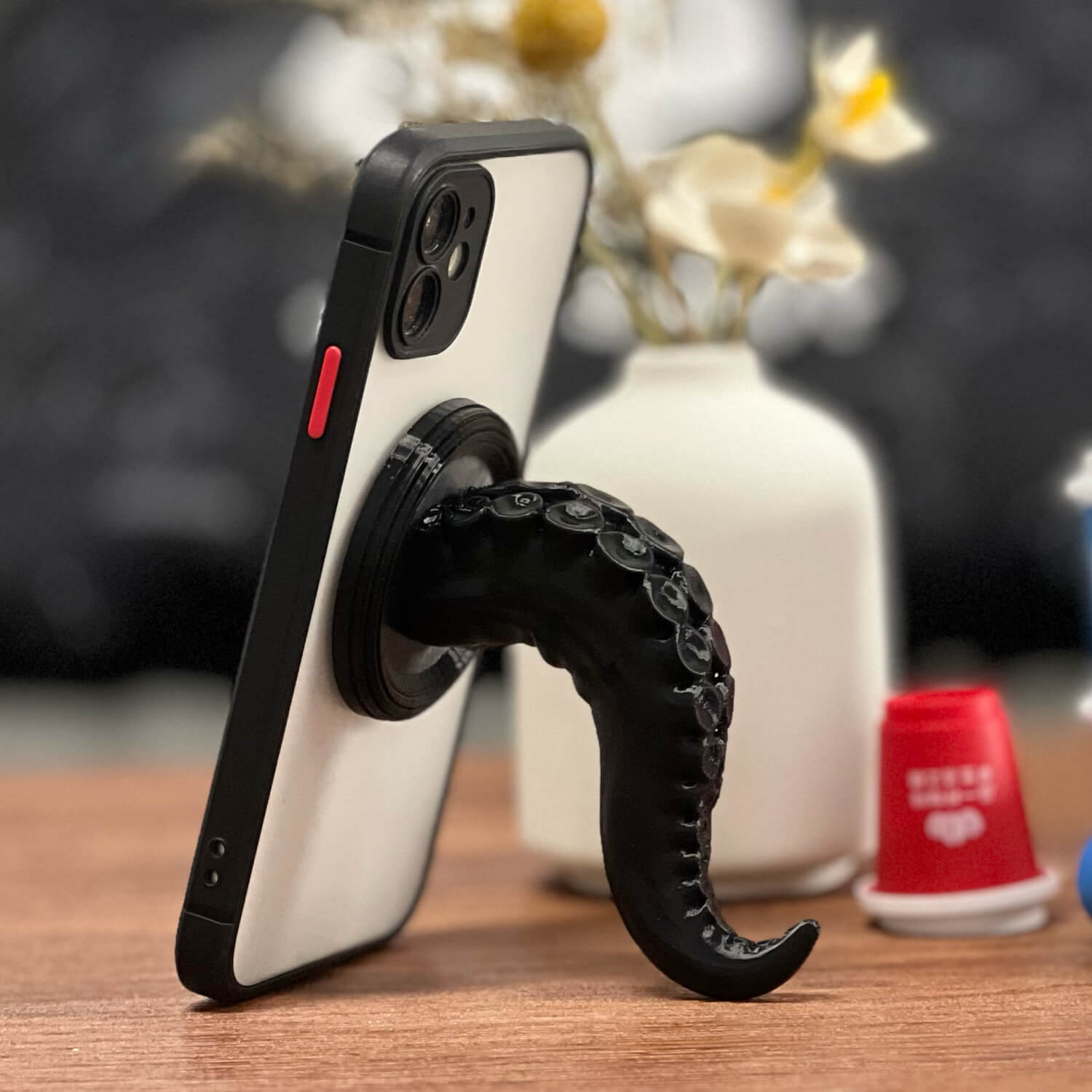 Octopus Claw Magnetic Phone Stand（new）